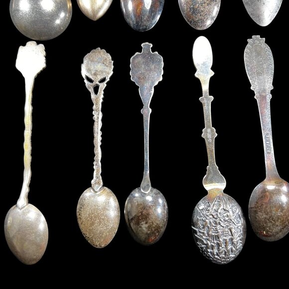 Set Of 10 Vtg Collectible Souvenir Spoons Enamel Shields Crest Europe So America - Picture 6 of 16